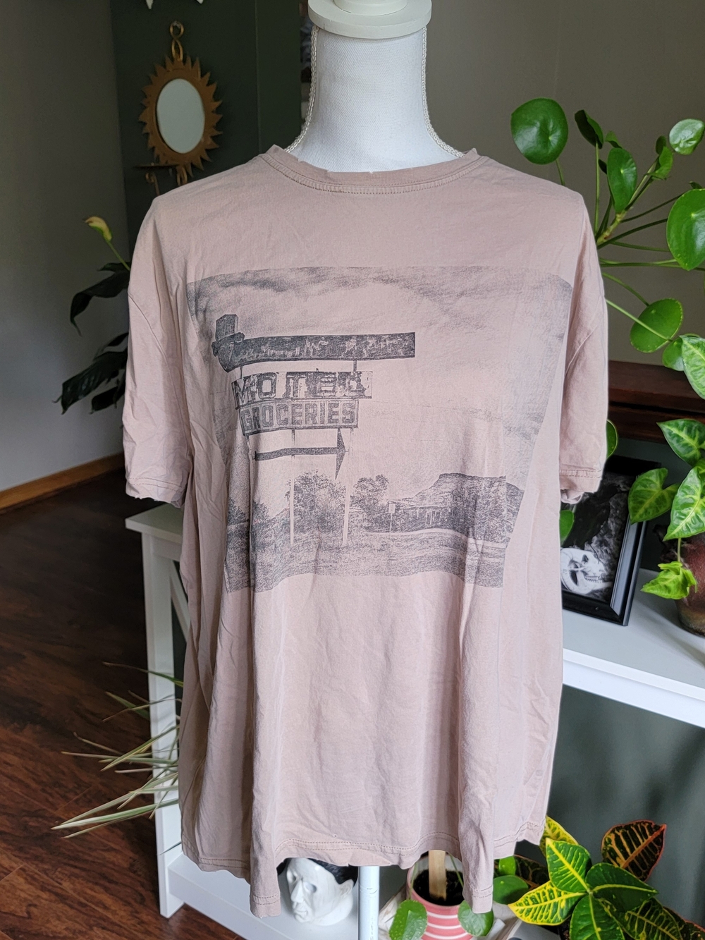 The Buckle Modish Rebel Casual Graphic Tee